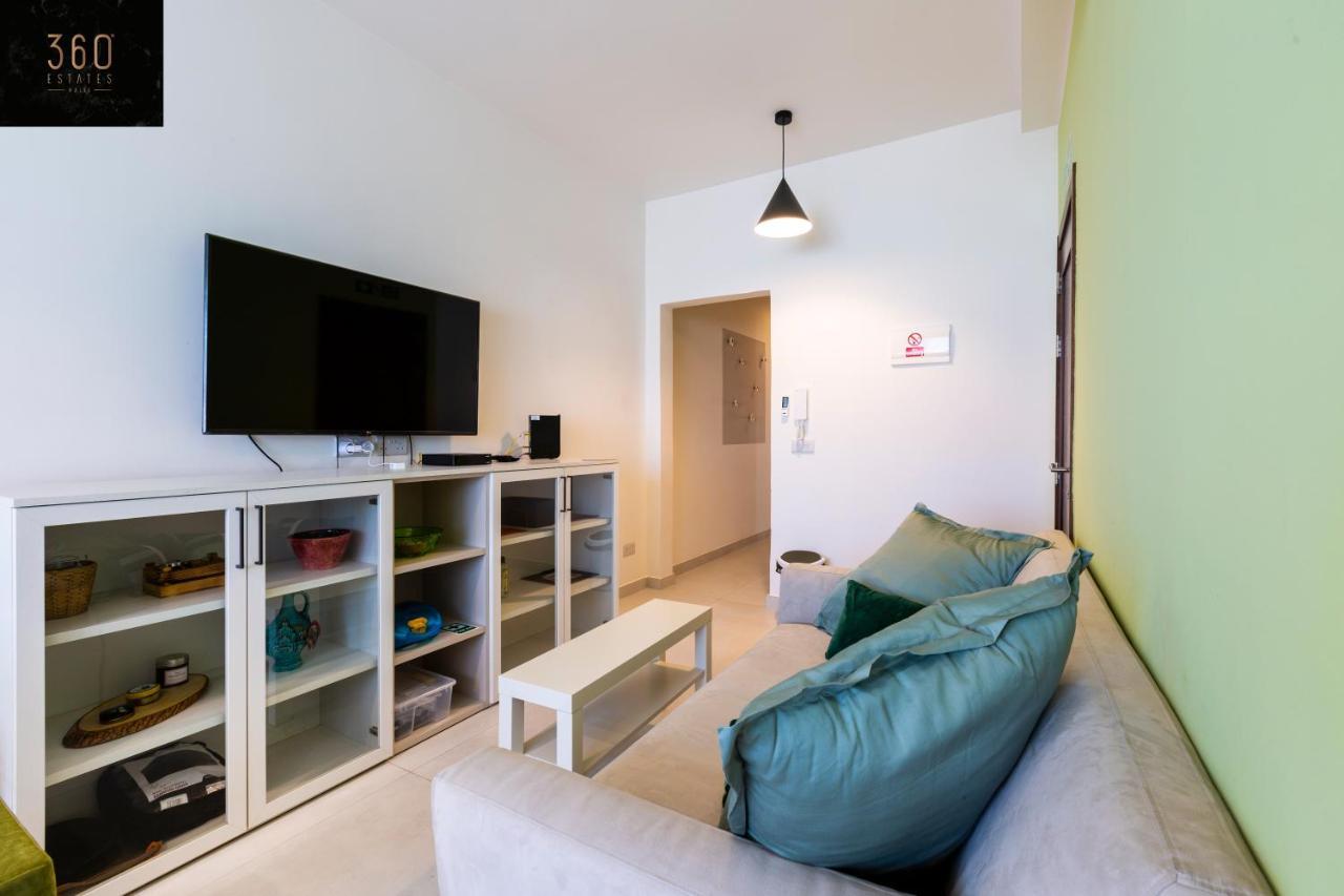 Apartment Stylish, Comfortable 2br With Wifi & Prvt Balcony By 360 Estates *